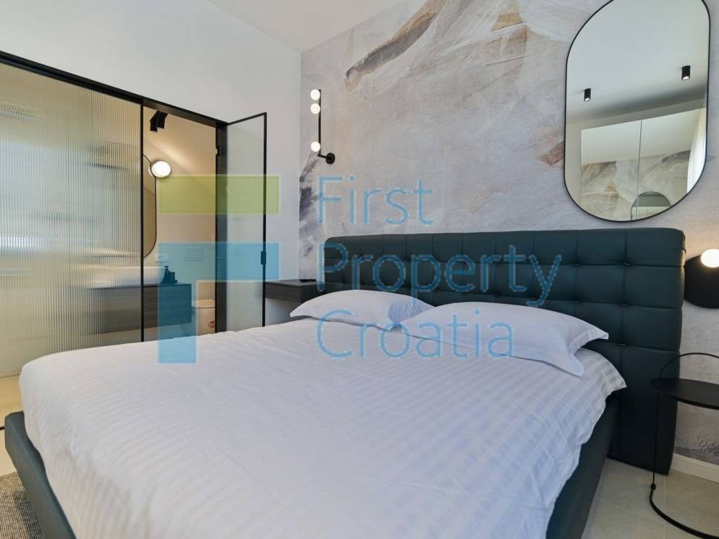 Luksuzna vila, Prodaja, Trogir, Ciovo