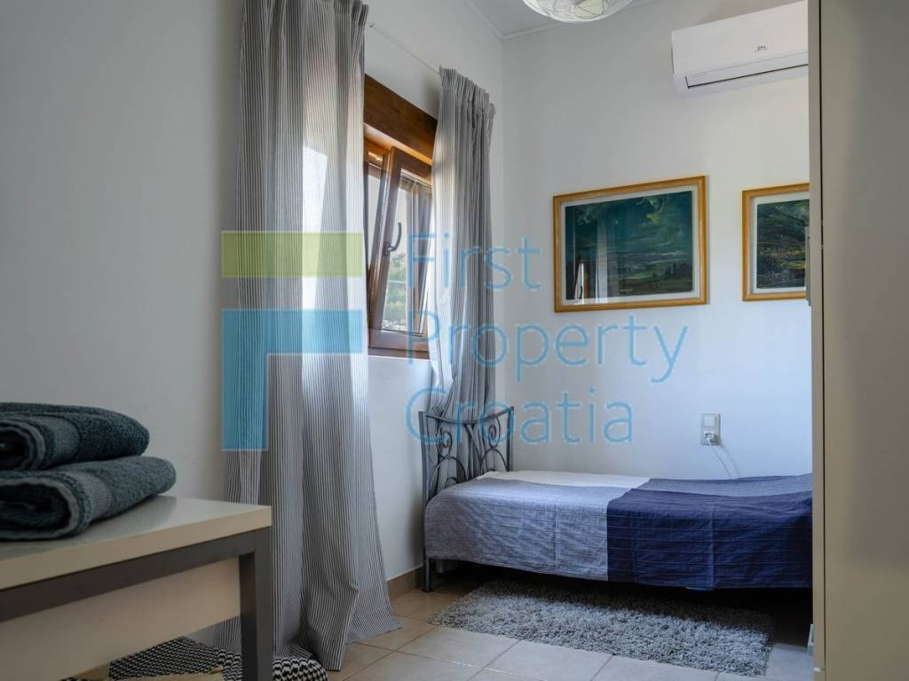kuca-otok-hvar-jelsa-blizina-mora