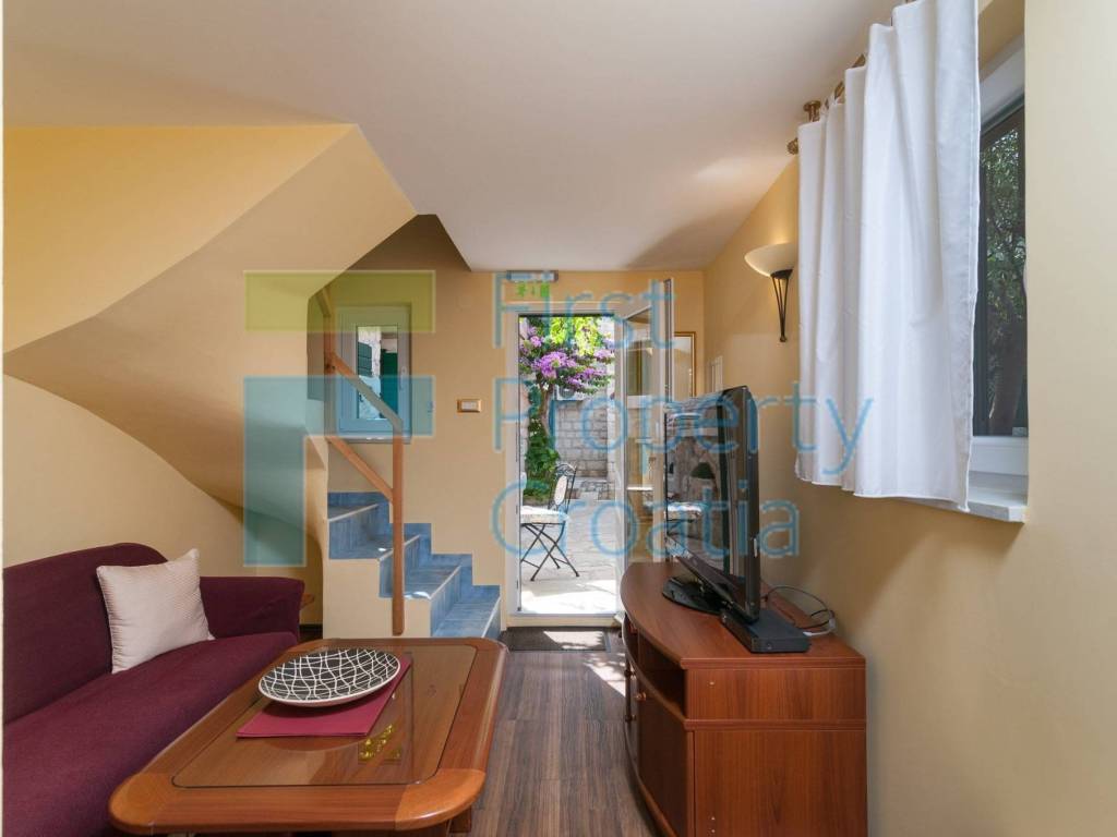 Apartmanska kuca, Prodaja, Omis, Omis