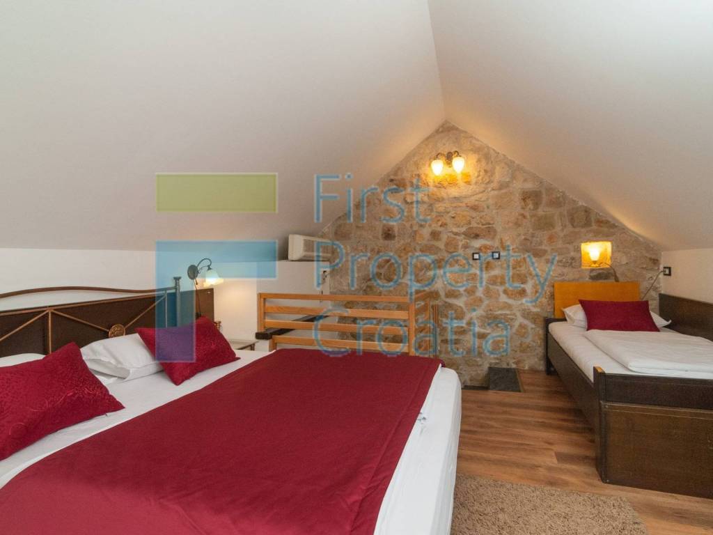 Apartmanska kuca, Prodaja, Omis, Omis