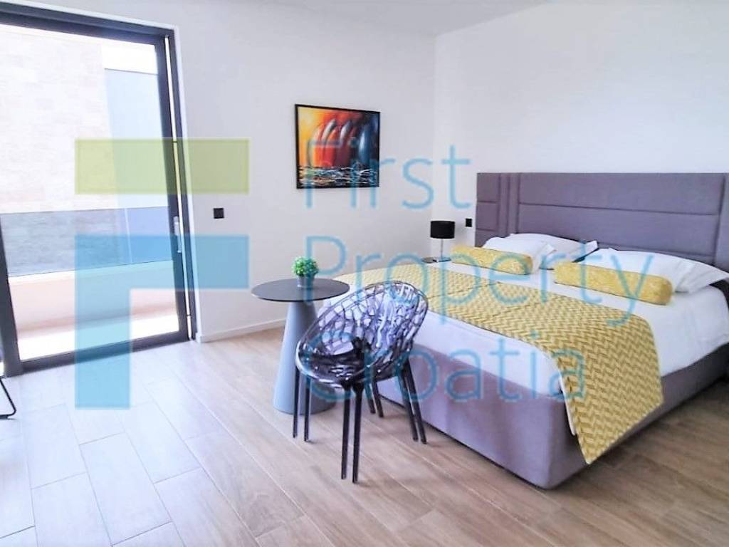 Vila, Prodaja, Trogir, Trogir