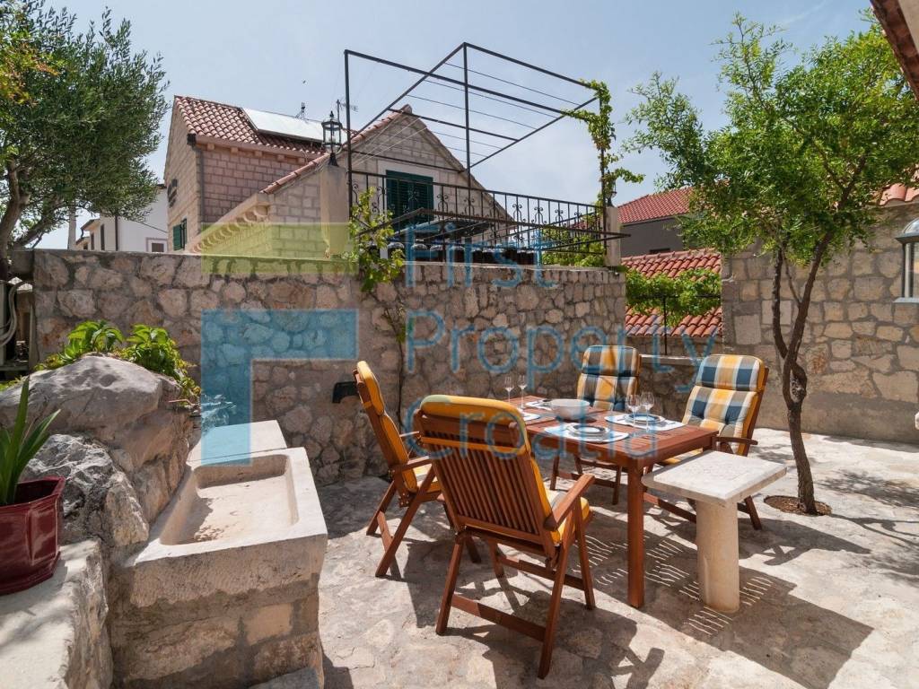 Apartmanska kuca, Prodaja, Omis, Omis
