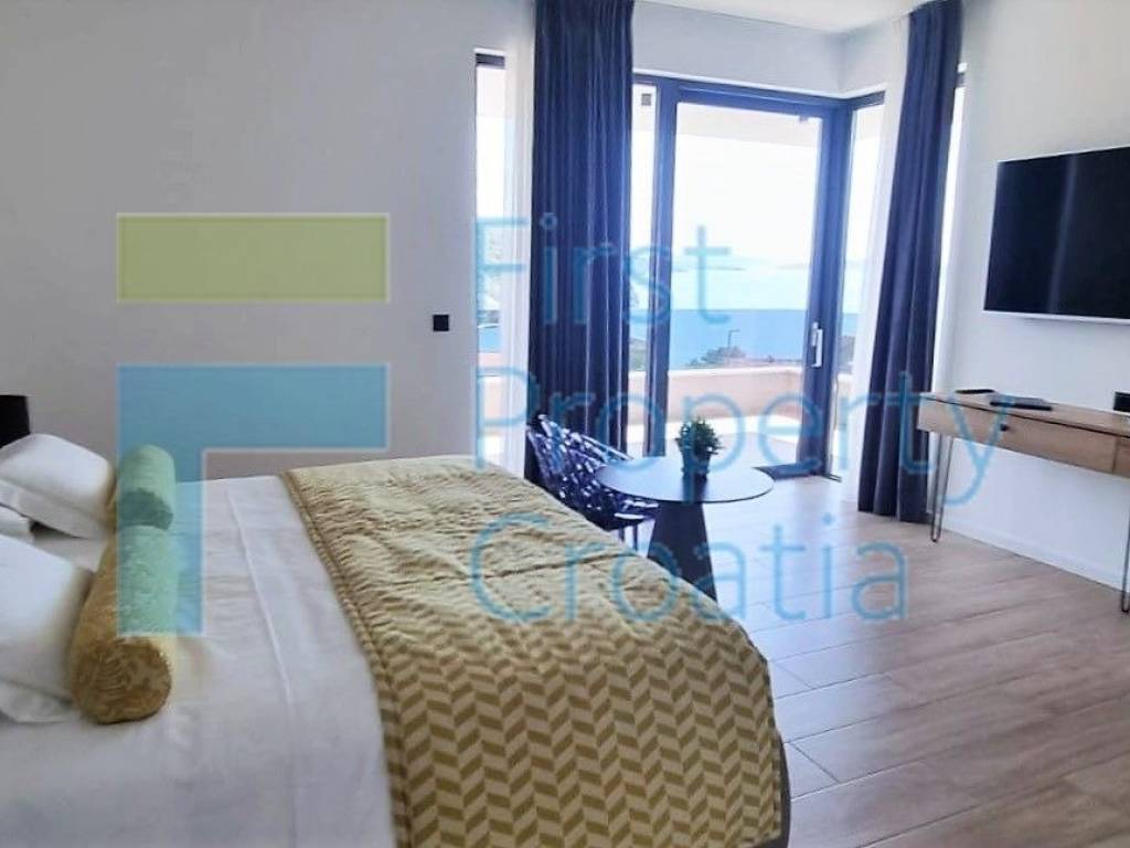 Vila, Prodaja, Trogir, Trogir