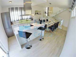 Vila, Prodaja, Trogir, Trogir