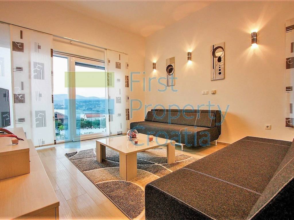 Vila, Prodaja, Trogir, Trogir