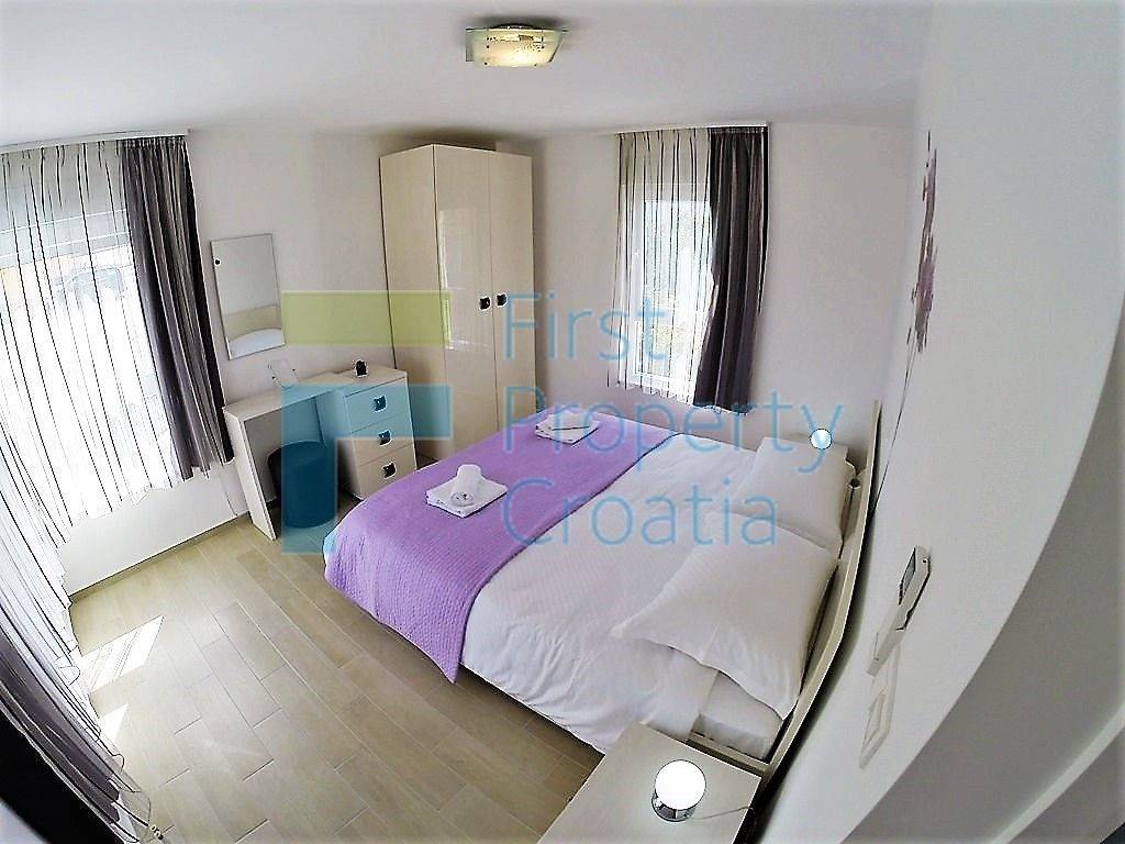 Vila, Prodaja, Trogir, Trogir