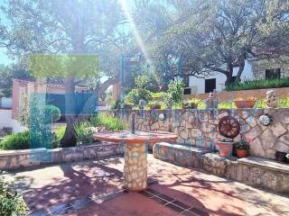 Apartmanska kuca, Prodaja, Supetar, Supetar