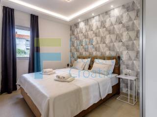 Apartmanska kuca, Prodaja, Trogir, Ciovo