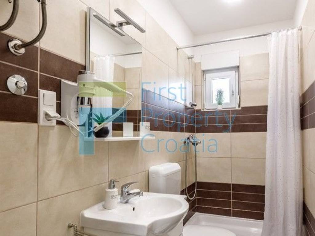 Apartmanska kuca, Prodaja, Trogir, Ciovo