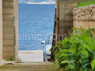 Stone house, Sale, Sutivan, Sutivan