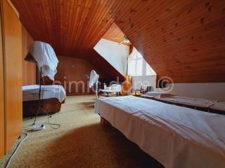 Stone house, Sale, Sutivan, Sutivan