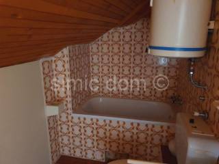 Stone house, Sale, Sutivan, Sutivan