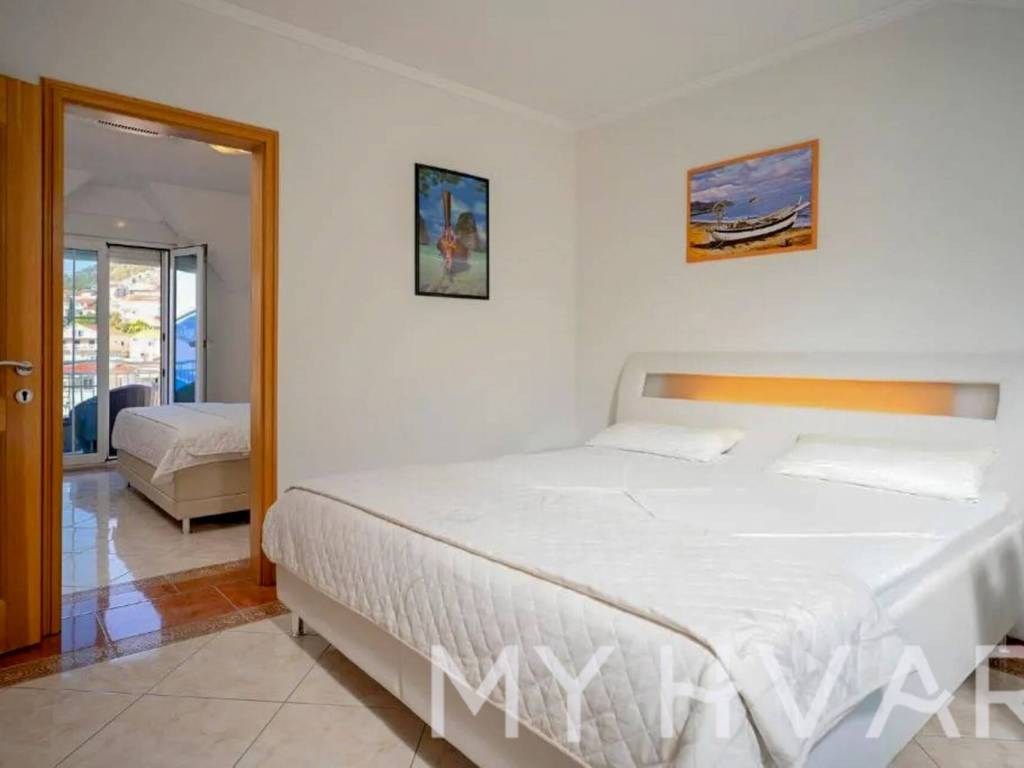Hvar, Hvar