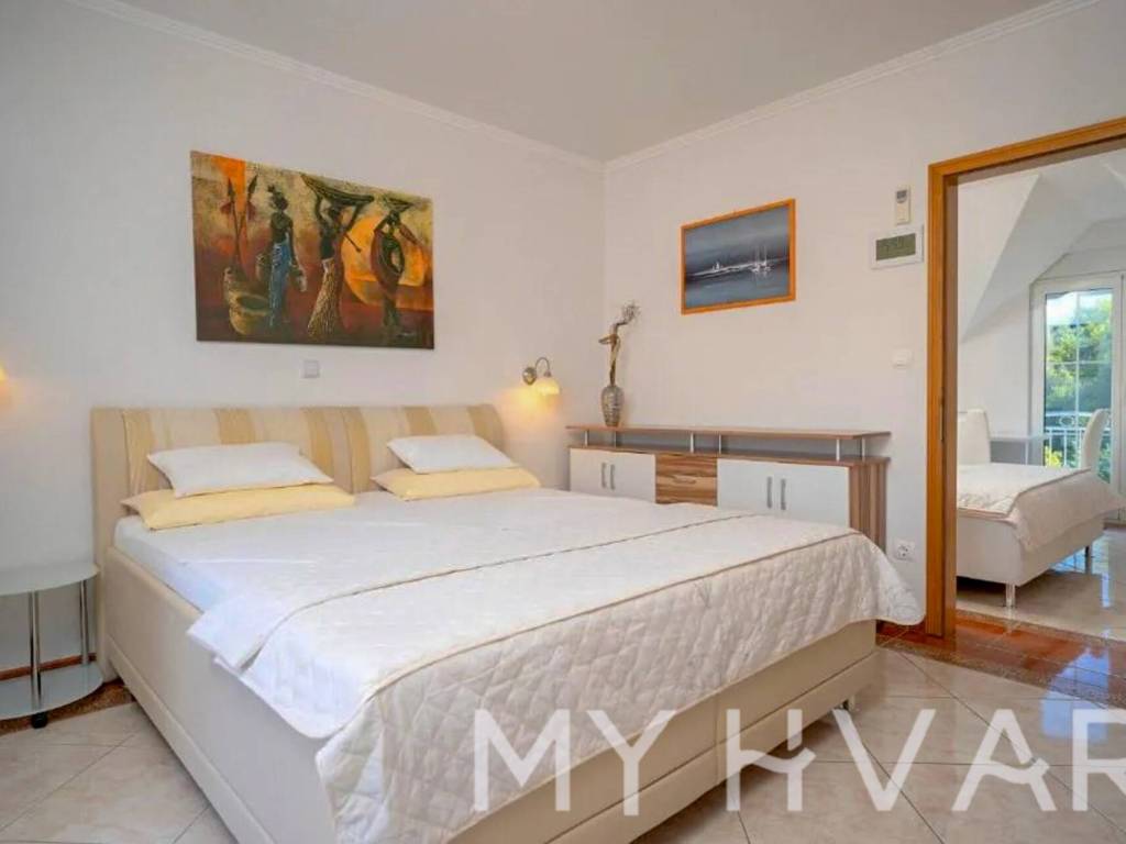 Hvar, Hvar
