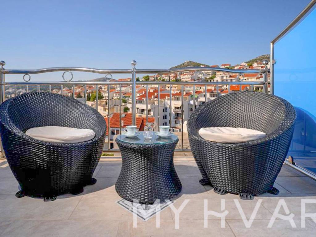 Hvar, Hvar