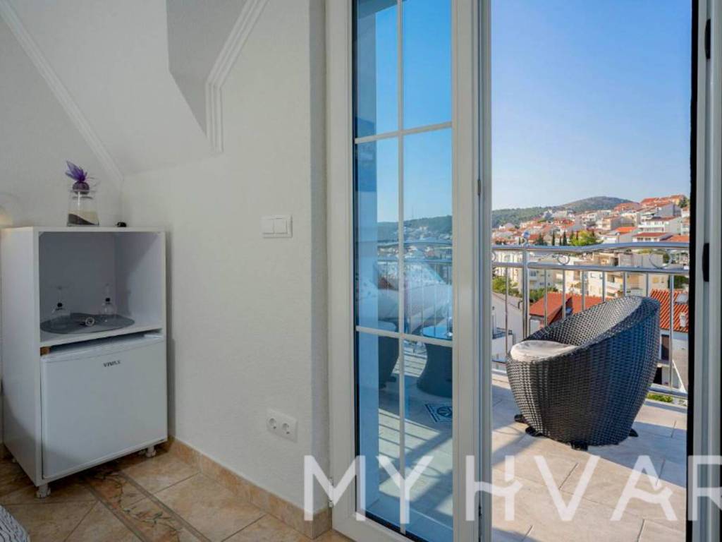 Hvar, Hvar