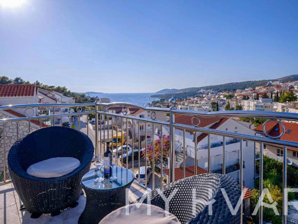 Hvar, Hvar