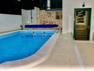 Detached house, Sale, Okrug, Okrug Gornji