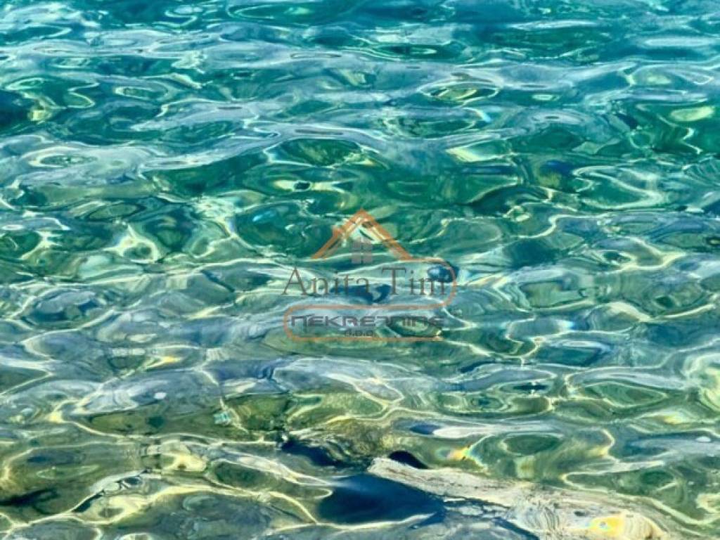 Trogir - Okolica, Drvenik Veliki