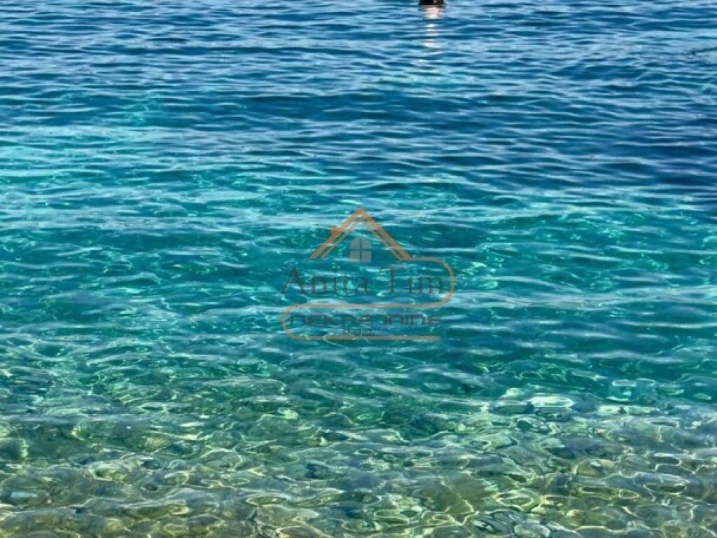 Trogir - Okolica, Drvenik Veliki