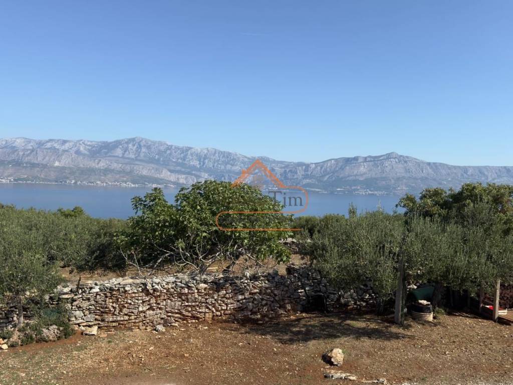 Poljoprivredno zemljiste, Prodaja, Postira, Postira