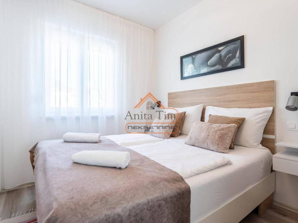 Luksuzna vila, Prodaja, Omis, Mimice