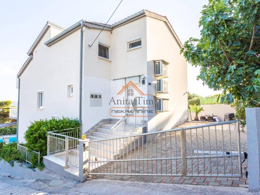 Luksuzna vila, Prodaja, Omis, Mimice