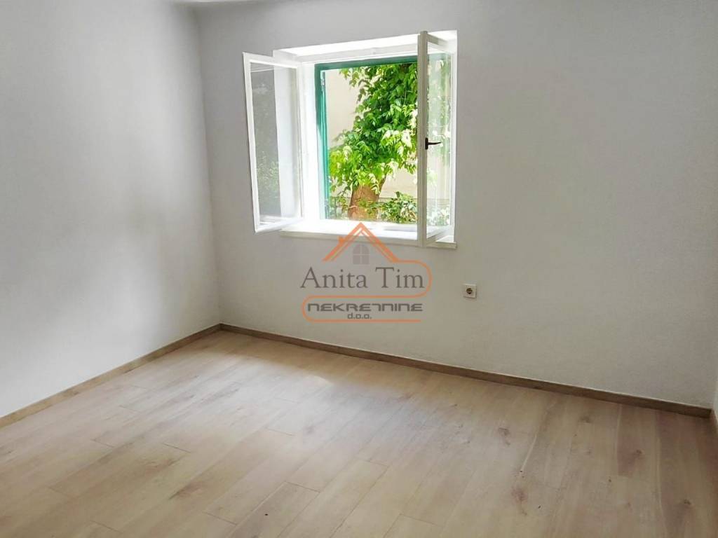 Stan u starijoj zgradi, Prodaja, Split, Split