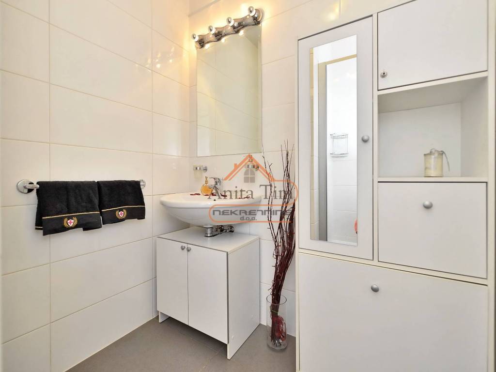 Stan u zgradi, Prodaja, Split, Split