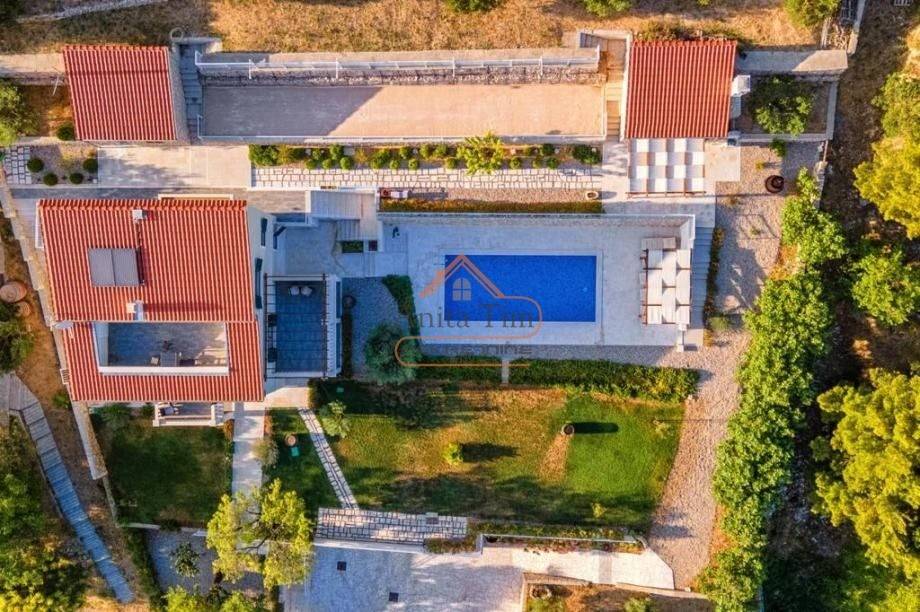 Vila, Prodaja, Omis, Celina