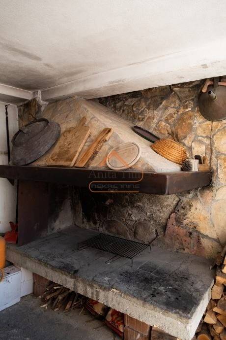 Kuca na moru, Prodaja, Omis, Pisak
