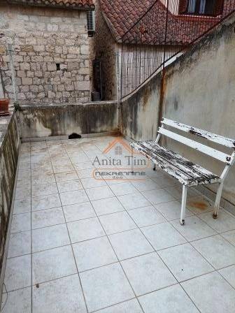 Kamena kuca, Prodaja, Trogir, Trogir