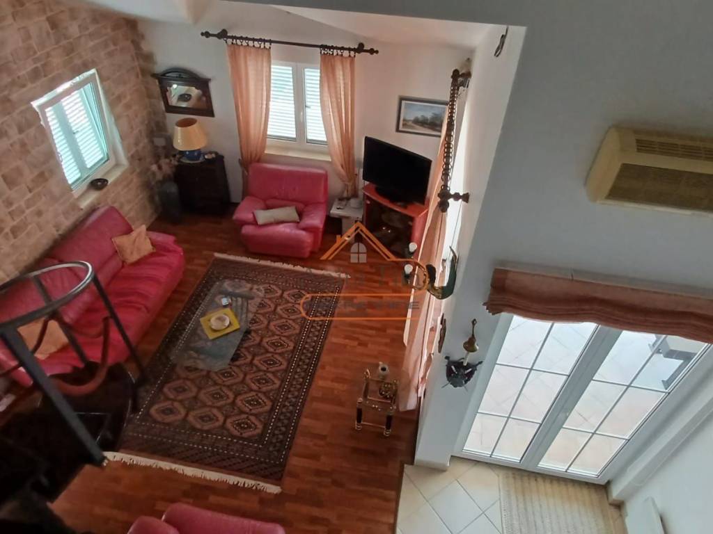 Apartmanska kuca, Prodaja, Pakostane, Drage