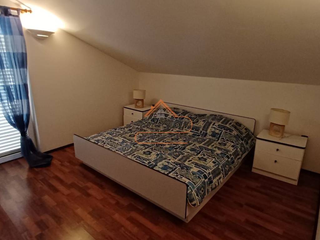 Apartmanska kuca, Prodaja, Pakostane, Drage