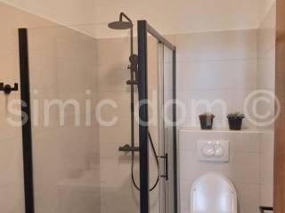 Vila, Prodaja, Selca, Selca