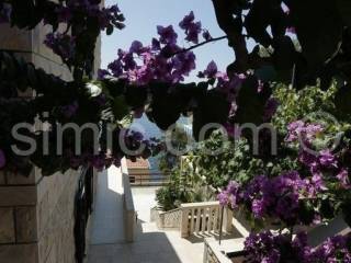 Vila, Prodaja, Selca, Selca