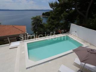 Vila, Prodaja, Selca, Selca