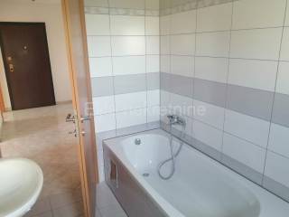 Flat in a building, Sale, Rijeka, Zapad