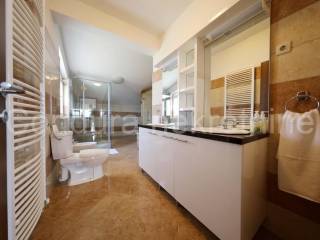 House with apartments, Sale, Privlaka, Privlaka