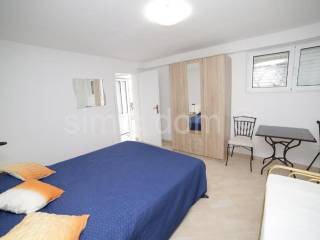 House with apartments, Sale, Supetar, Supetar