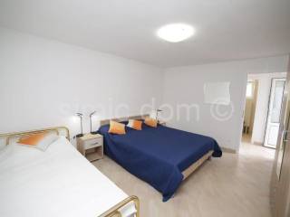 House with apartments, Sale, Supetar, Supetar