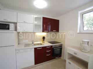 House with apartments, Sale, Supetar, Supetar