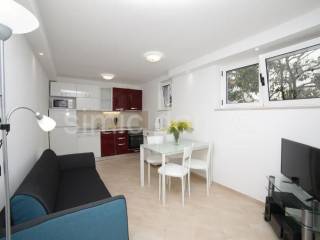 House with apartments, Sale, Supetar, Supetar