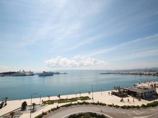 Flat in a building, Sale, Split, Split