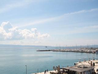 Flat in a building, Sale, Split, Split