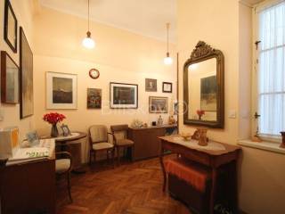 Flat in a building, Sale, Split, Split