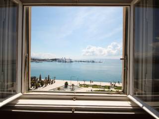 Flat in a building, Sale, Split, Split