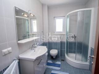 Flat in a building, Sale, Okrug, Okrug Gornji