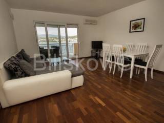 Flat in a house, Sale, Okrug, Okrug Gornji