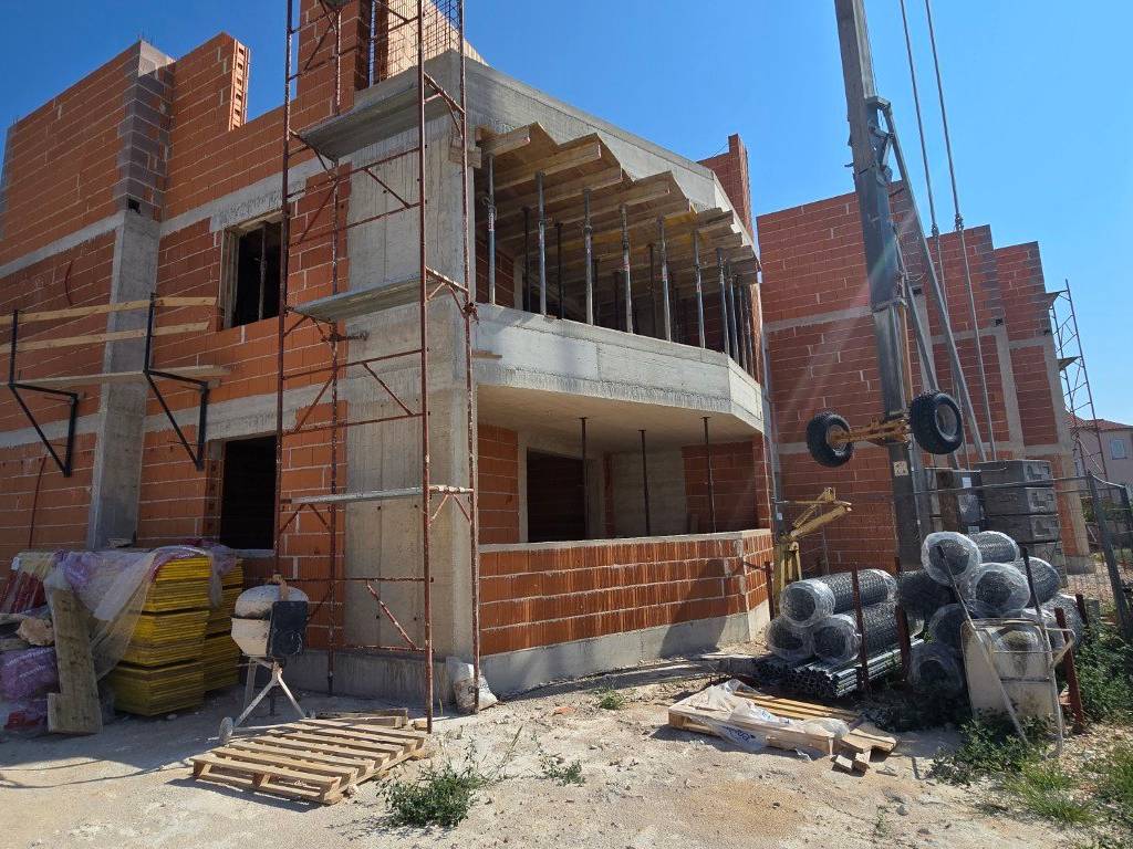 Apartmani u izgradnji, Vodice